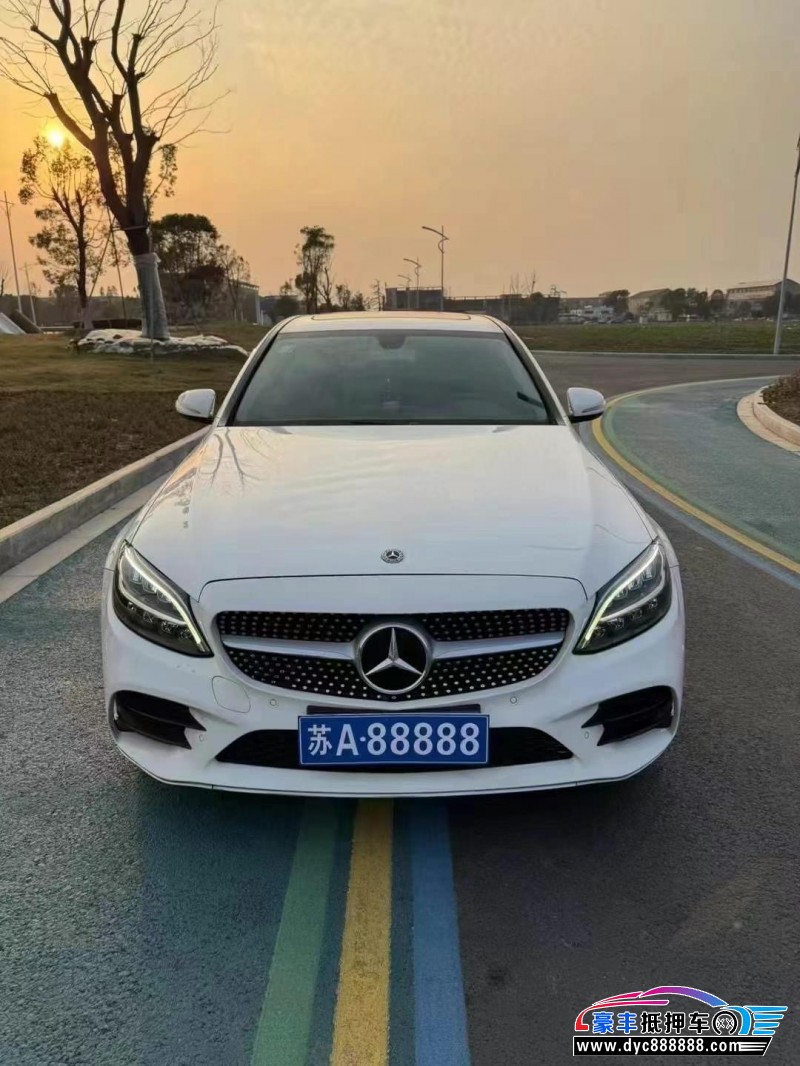19年奔驰C轿车抵押车出售