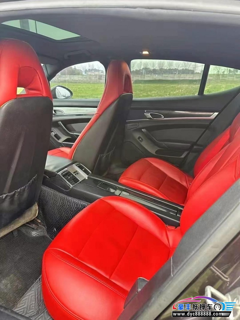 10年保时捷帕纳梅拉轿车抵押车出售