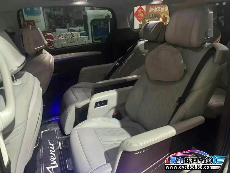 22年别克GL8轿车抵押车出售