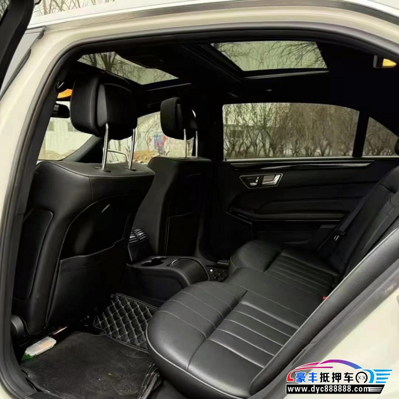 16年奔驰E轿车抵押车出售