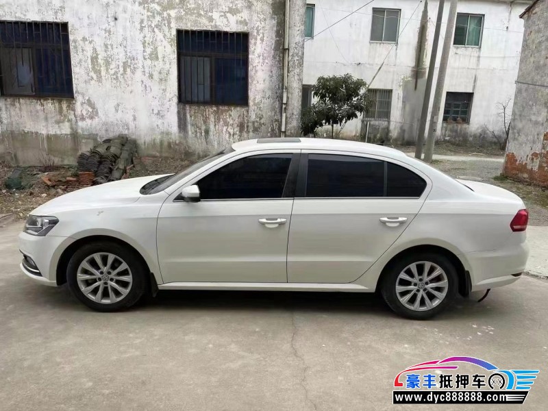 18年大众朗逸轿车抵押车出售