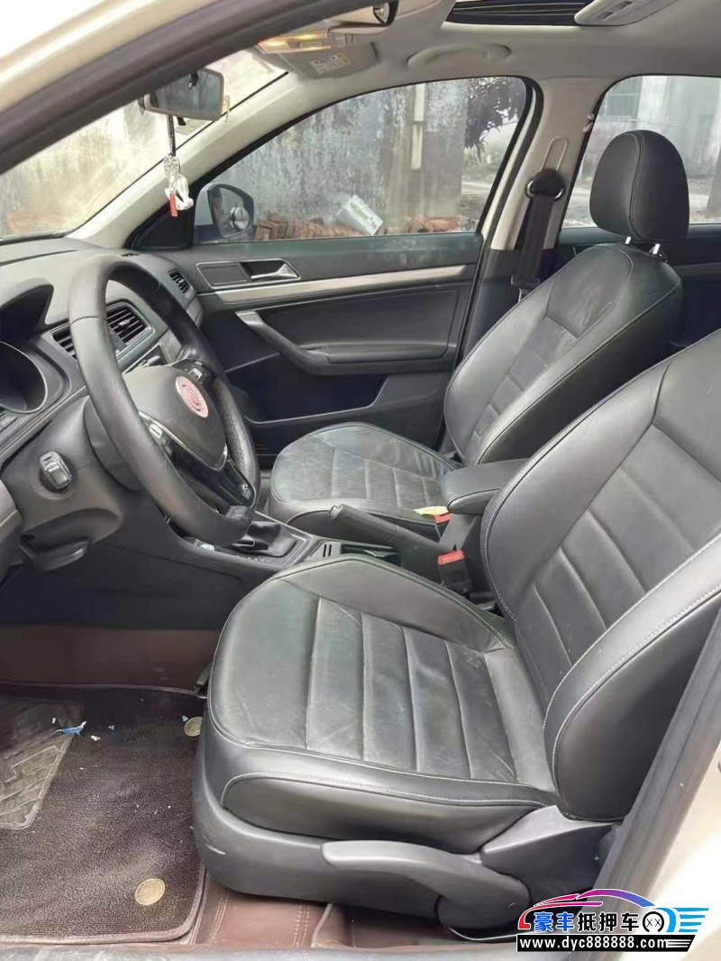 18年大众朗逸轿车抵押车出售