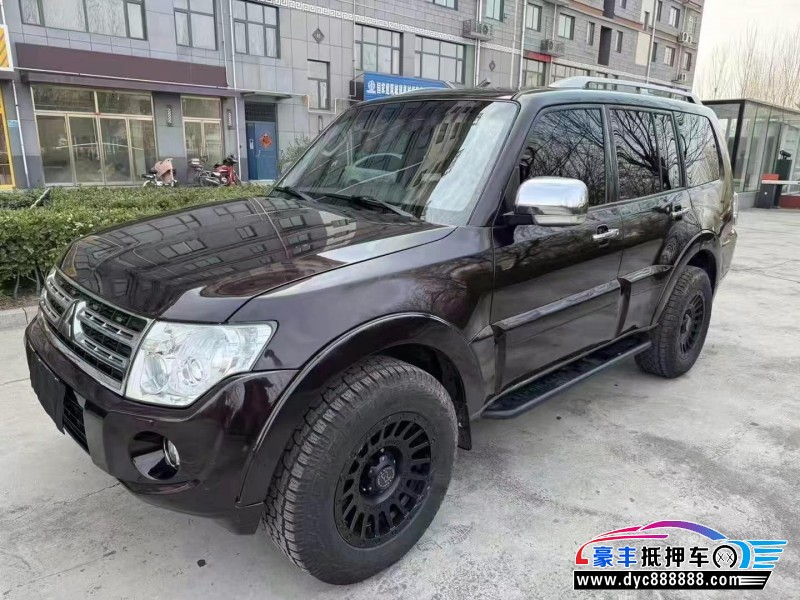 11年三菱帕杰罗轿车抵押车出售