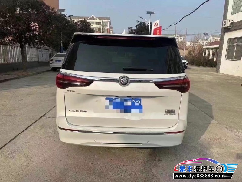 20年别克GL8轿车抵押车出售