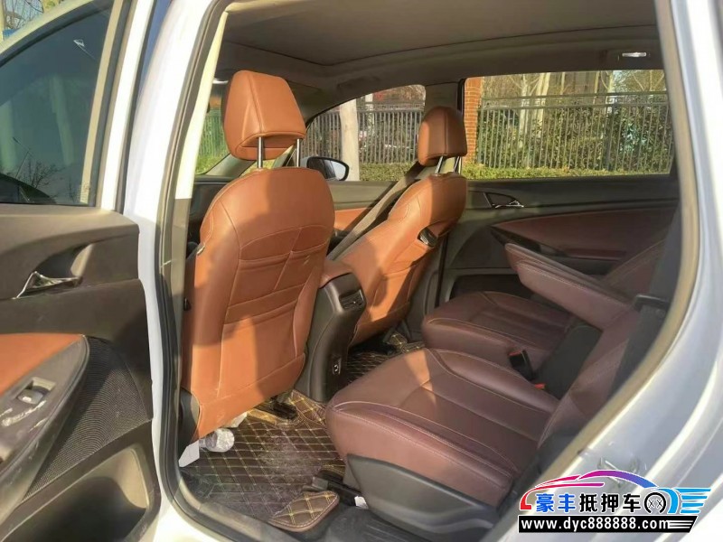 19年别克别克GL6轿车抵押车出售