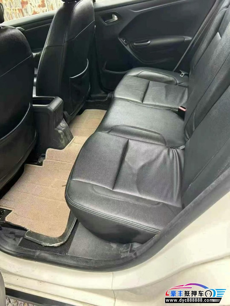 16年雪铁龙C3-XR轿车抵押车出售