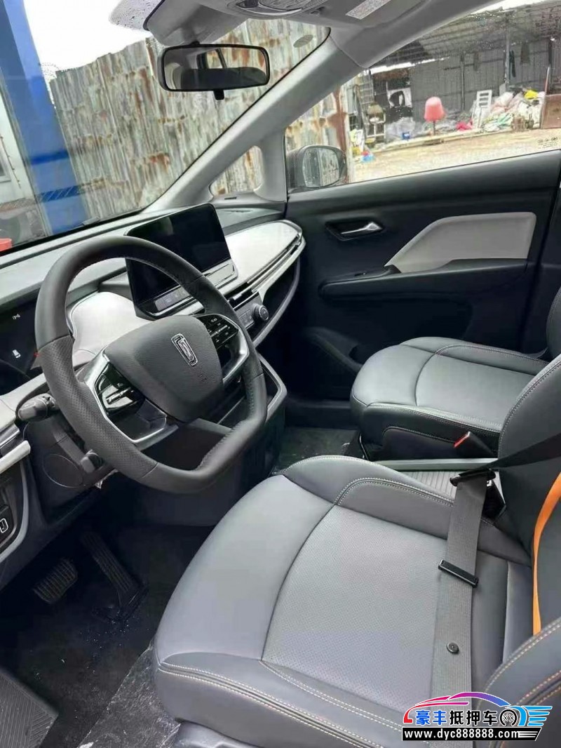 24年奔腾奔腾NAT轿车抵押车出售