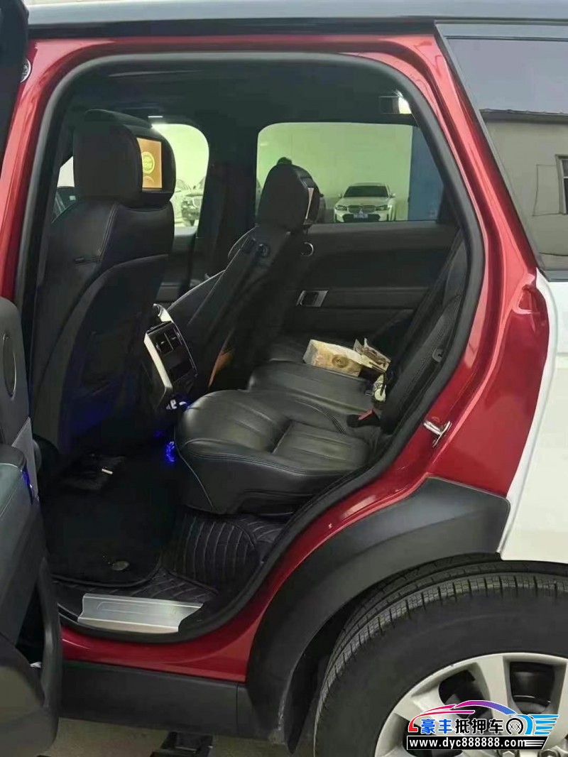 14年路虎揽胜运动版轿车抵押车出售