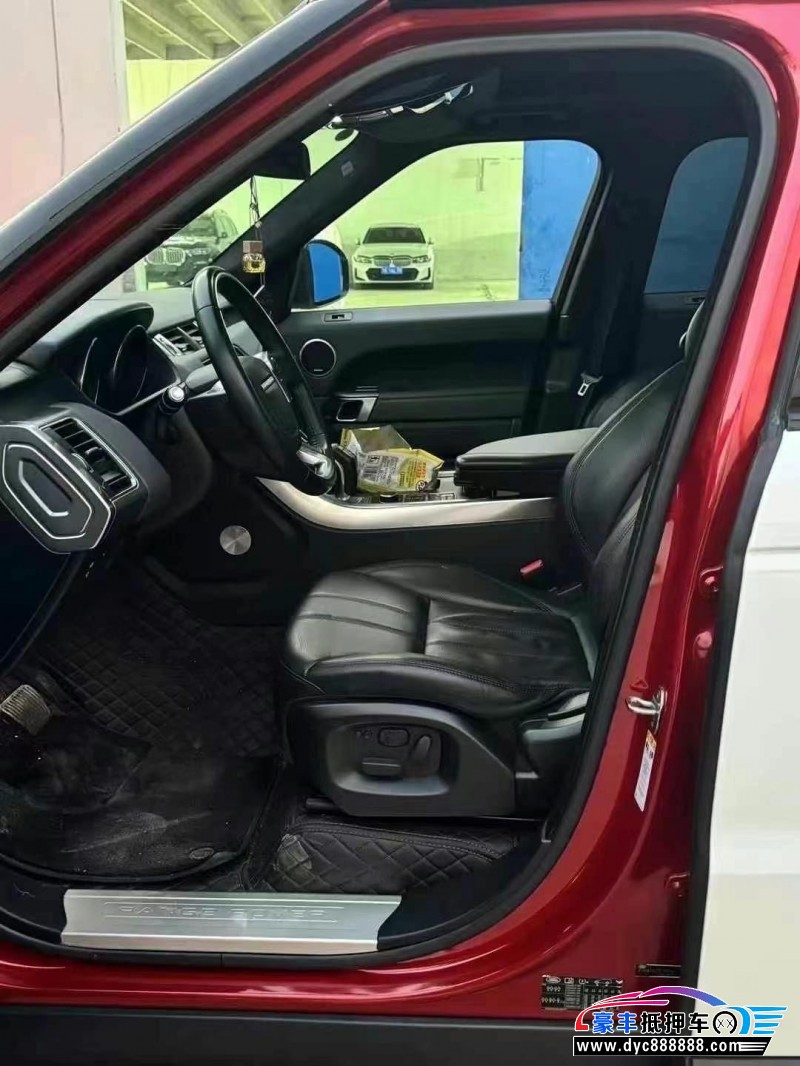 14年路虎揽胜运动版轿车抵押车出售