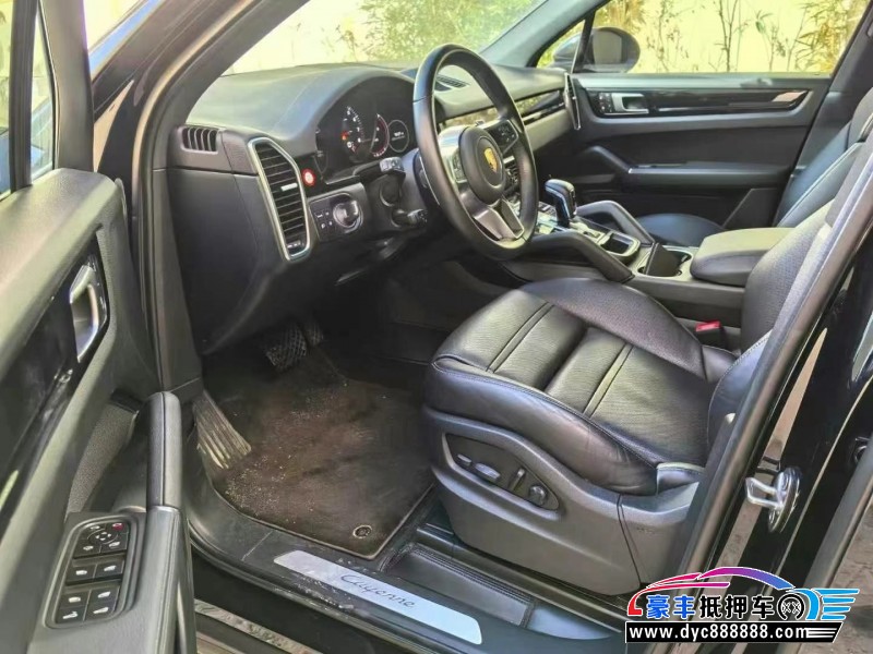 22年保时捷卡宴轿车抵押车出售