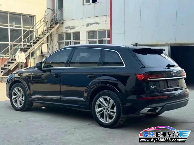 20年奥迪Q7轿车抵押车出售