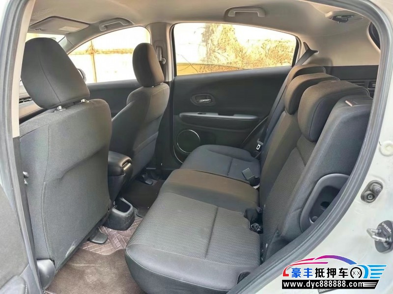 16年本田缤智轿车抵押车出售