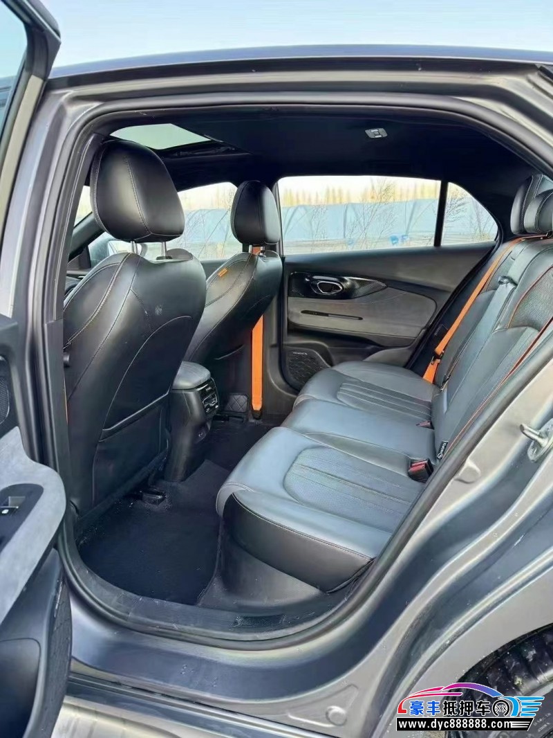 22年传祺影豹轿车抵押车出售