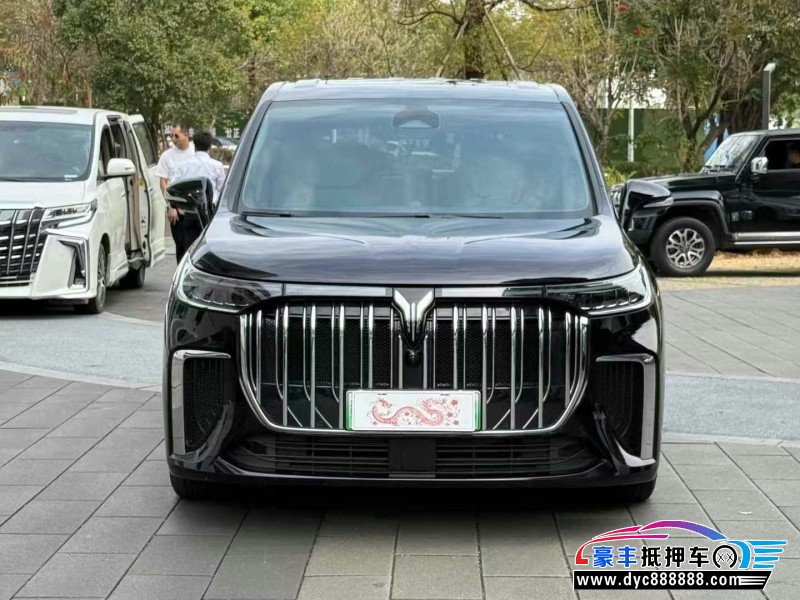 24年岚图梦想家轿车抵押车出售