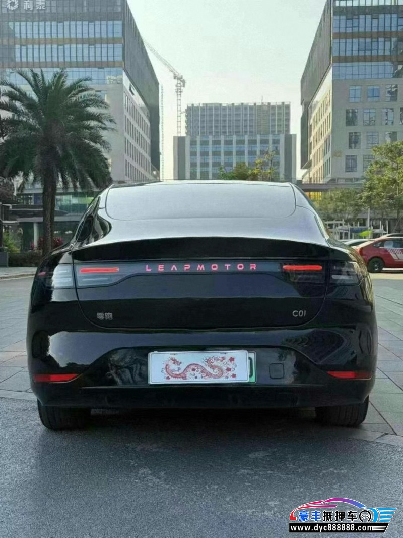 24年零跑c01轿车抵押车出售