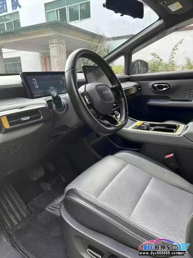 22年埃安Y70轿车抵押车出售