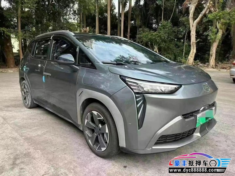 22年埃安Y70轿车抵押车出售