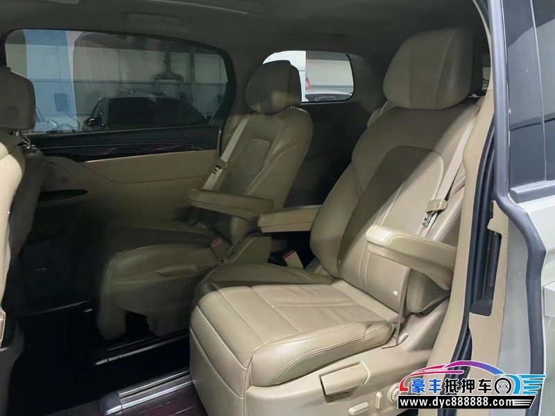 19年别克GL8轿车抵押车出售