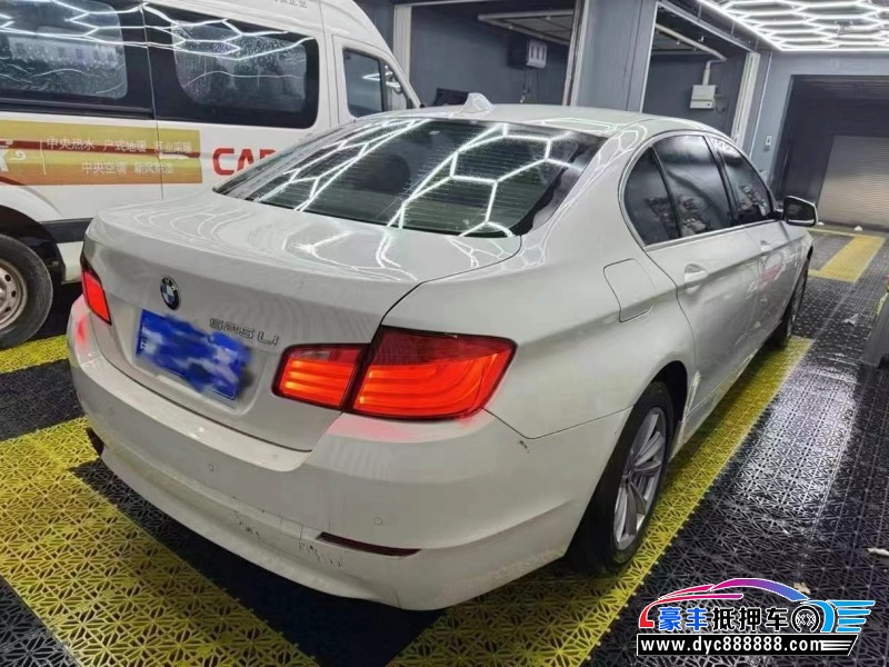 13年宝马5系轿车抵押车出售