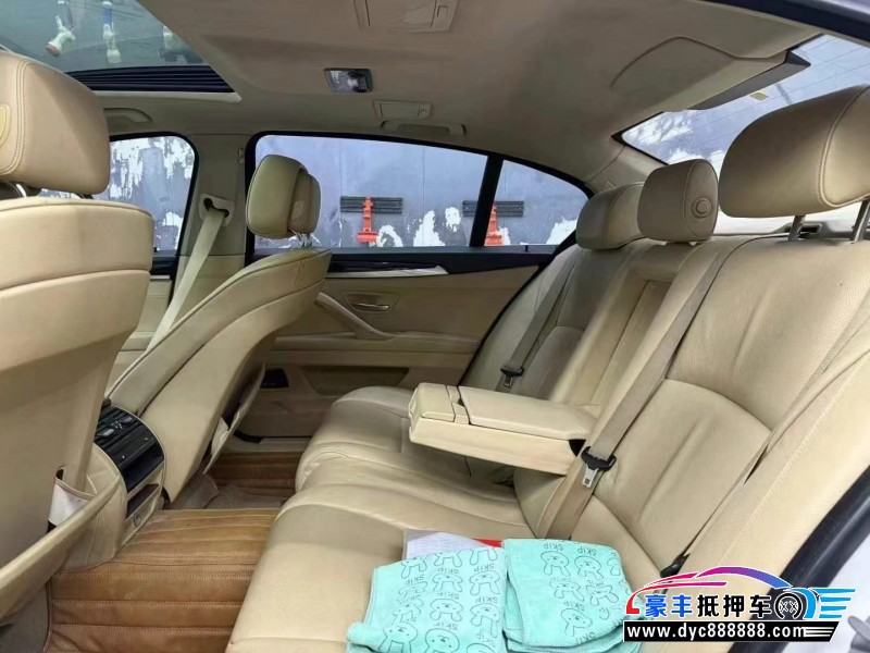 13年宝马5系轿车抵押车出售