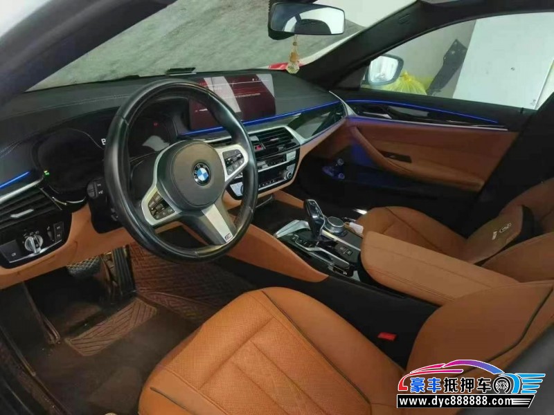 21年宝马5系轿车抵押车出售