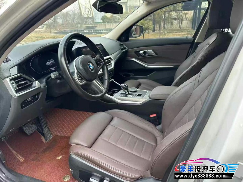 20年宝马3系轿车抵押车出售