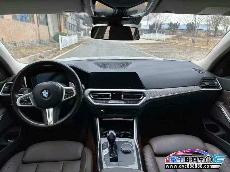 20年宝马3系轿车抵押车出售