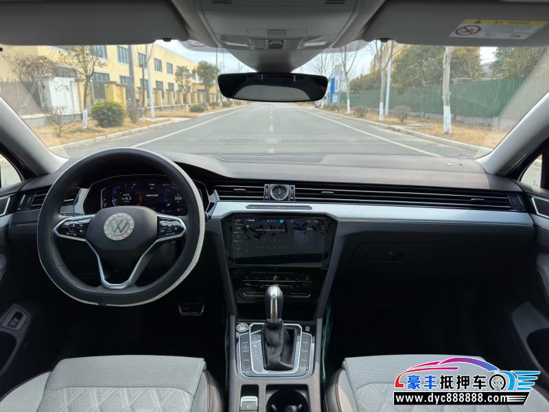 23年大众迈腾轿车抵押车出售