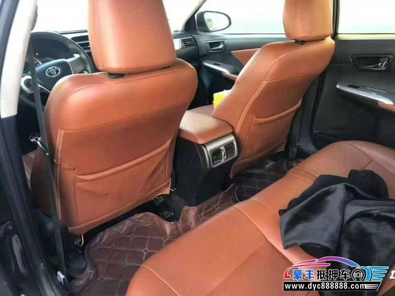 14年丰田凯美瑞轿车抵押车出售