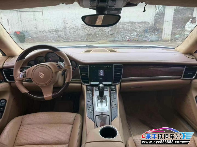 12年保时捷帕纳梅拉轿车抵押车出售