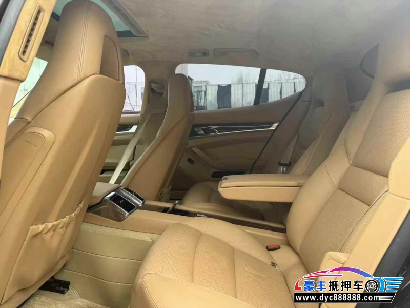 12年保时捷帕纳梅拉轿车抵押车出售