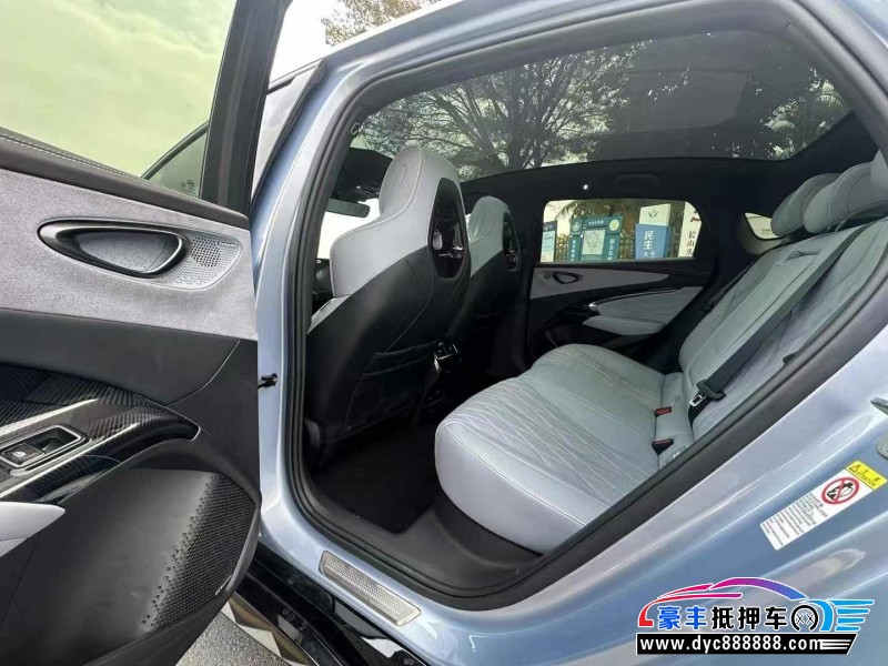 22年比亚迪海豹轿车抵押车出售