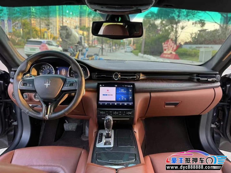 17年玛莎拉蒂总裁轿车抵押车出售