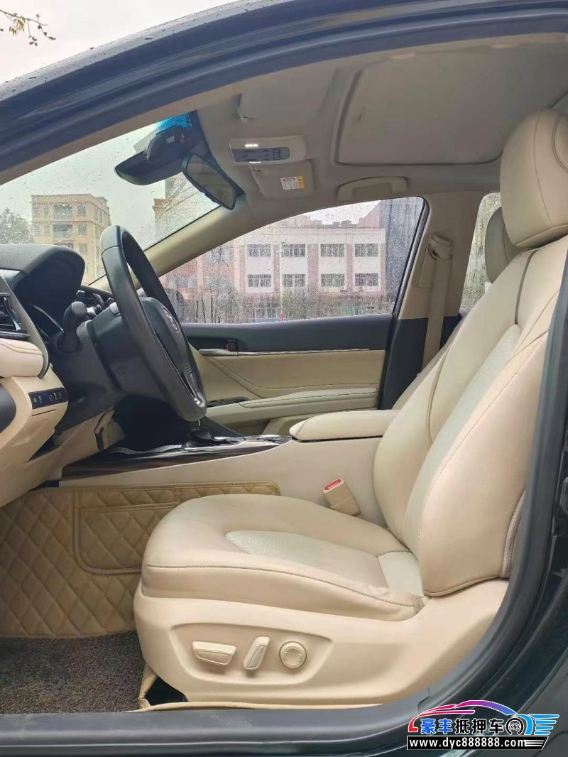 20年丰田凯美瑞轿车抵押车出售