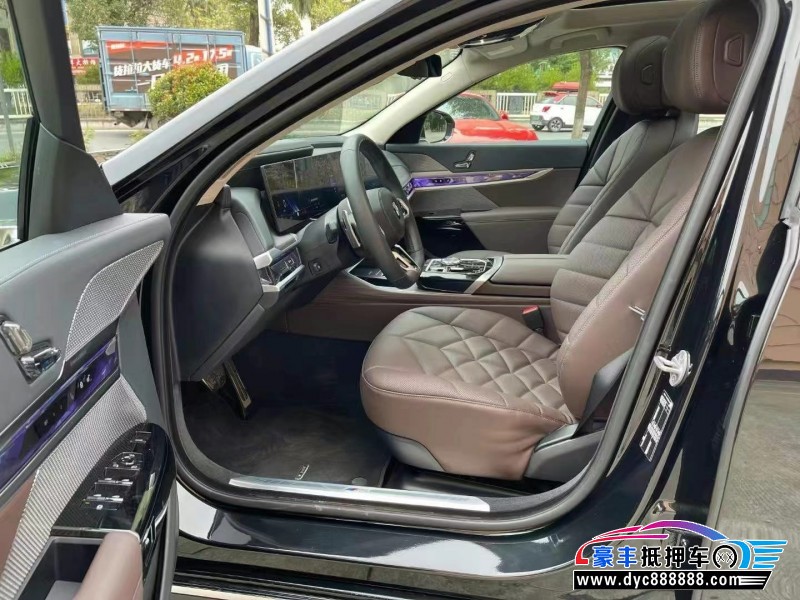 23年宝马7系轿车抵押车出售