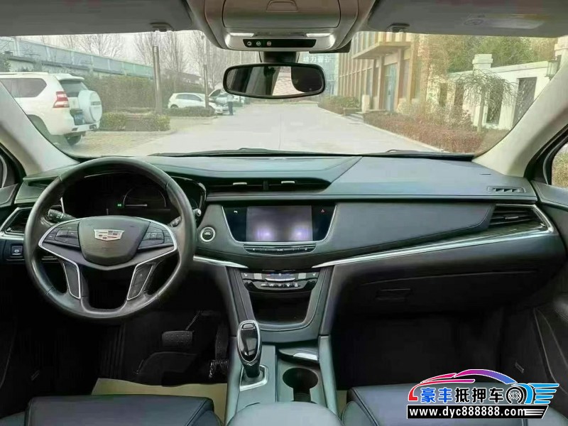 17年凯迪拉克XT5轿车抵押车出售