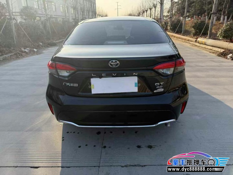 22年丰田凌尚轿车抵押车出售