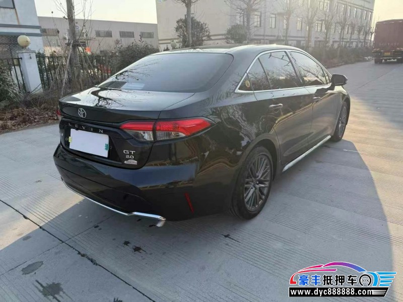 22年丰田凌尚轿车抵押车出售