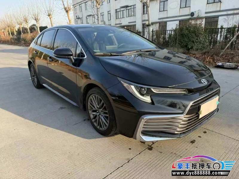 22年丰田凌尚轿车抵押车出售