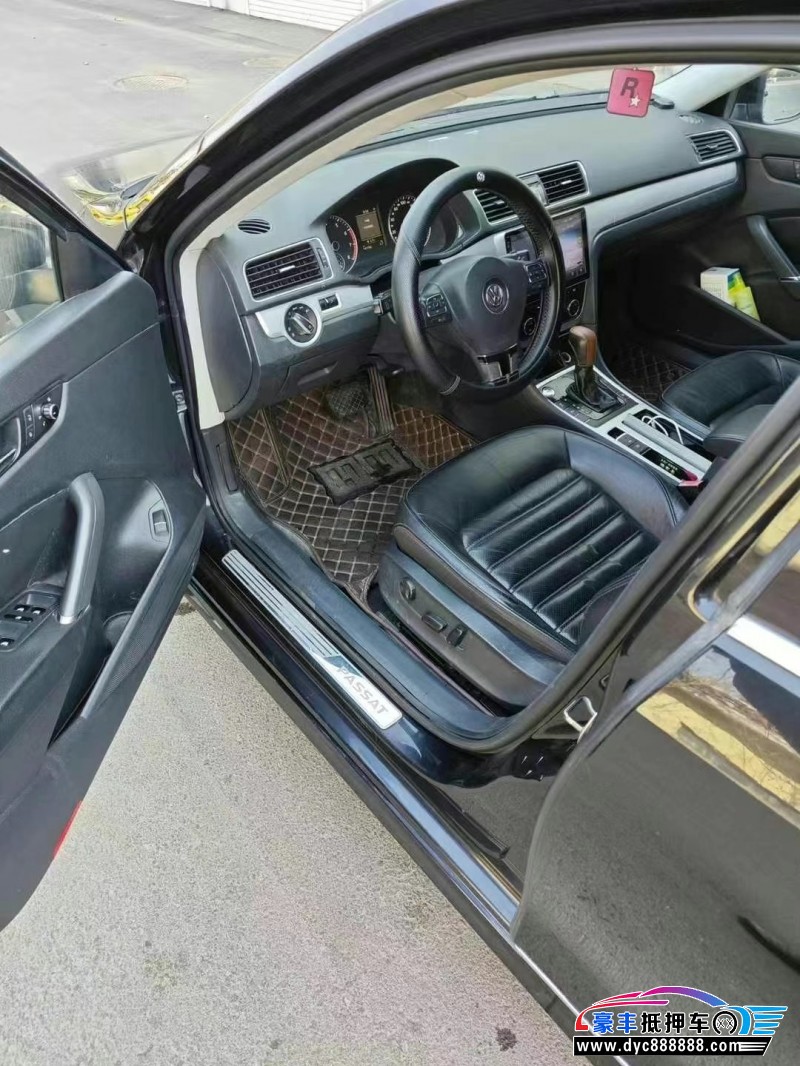 13年大众帕萨特轿车抵押车出售