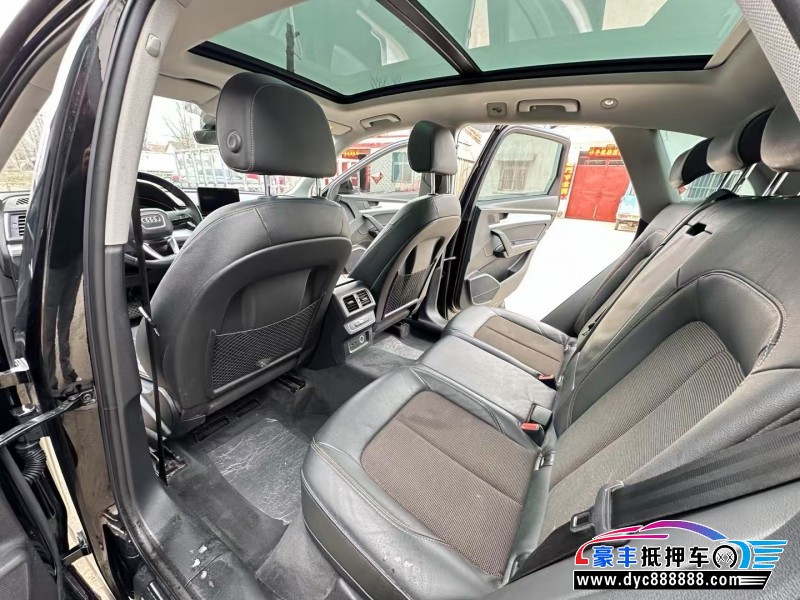 21年奥迪Q5轿车抵押车出售