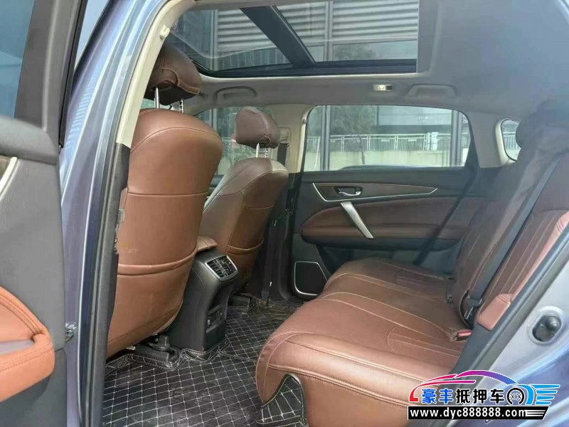 20年本田冠道轿车抵押车出售