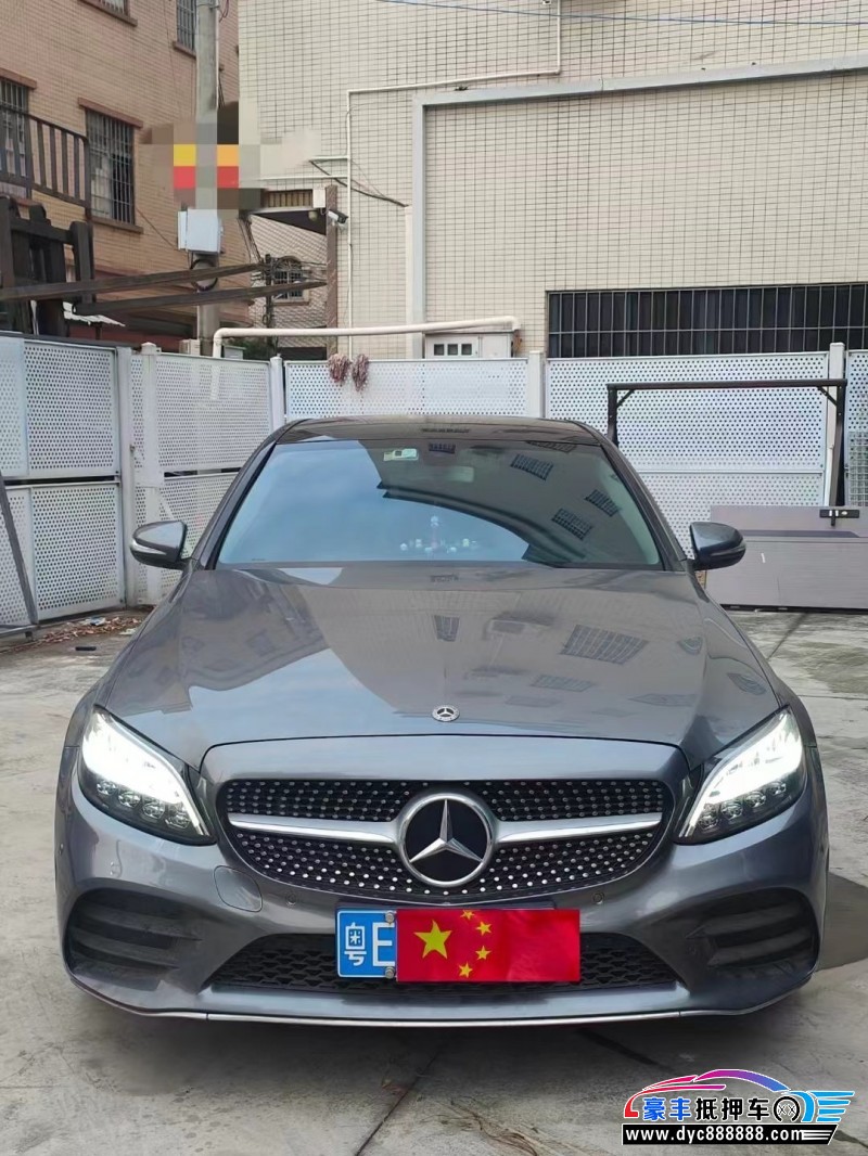 19年奔驰C轿车抵押车出售