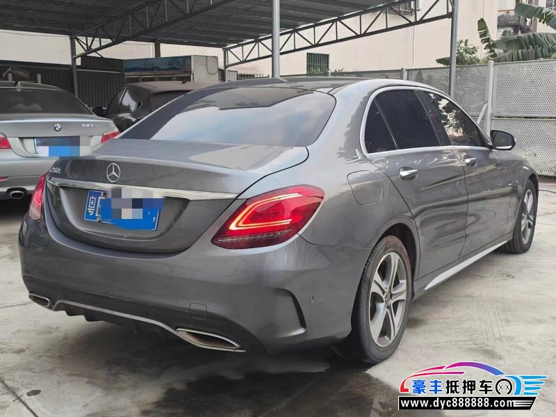 19年奔驰C轿车抵押车出售