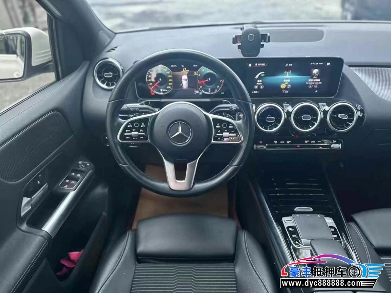 20年奔驰B轿车抵押车出售