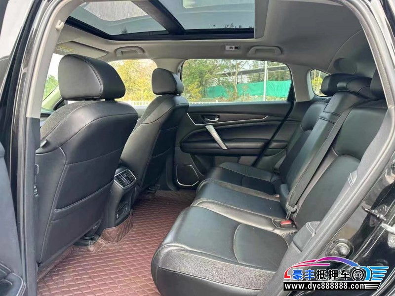 17年本田冠道轿车抵押车出售