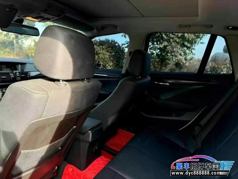 15年宝马X1轿车抵押车出售