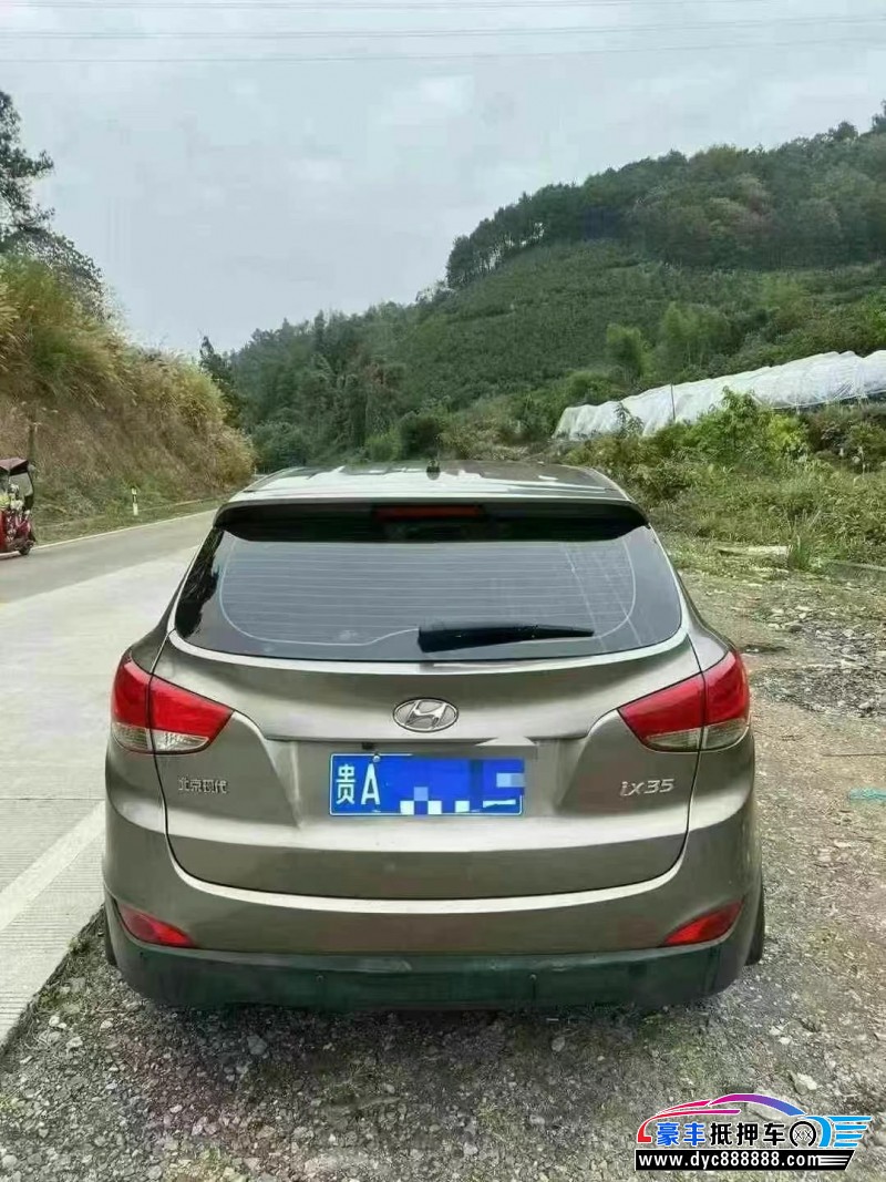15年现代ix35轿车抵押车出售