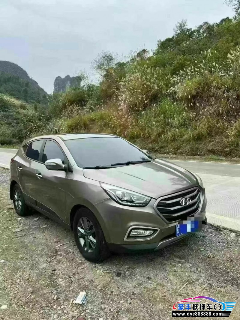 15年现代ix35轿车抵押车出售