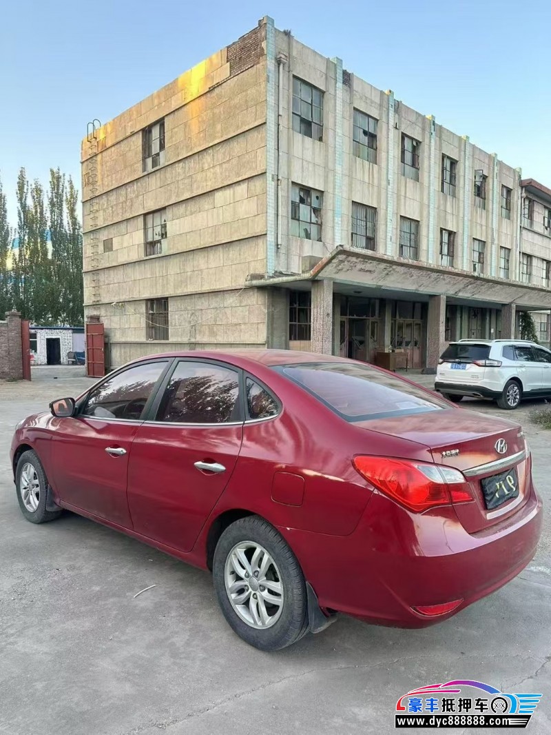 12年现代悦动轿车抵押车出售